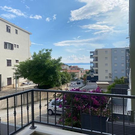 Modern New Apartment In マカルスカ エクステリア 写真