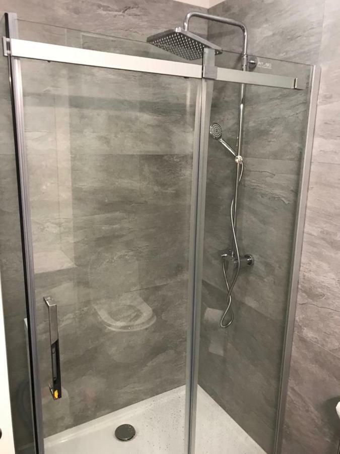 Modern New Apartment In マカルスカ エクステリア 写真